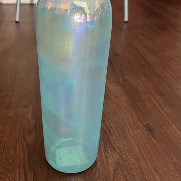 Tahari Iridescent Turquoise Glass Vase - Picture 5 of 8